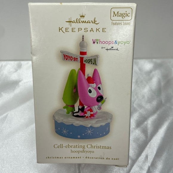 Hallmark Keepsake Hoops and YoYo Cell-ebrating Christmas Sound Ornament 2008 - Picture 2 of 9